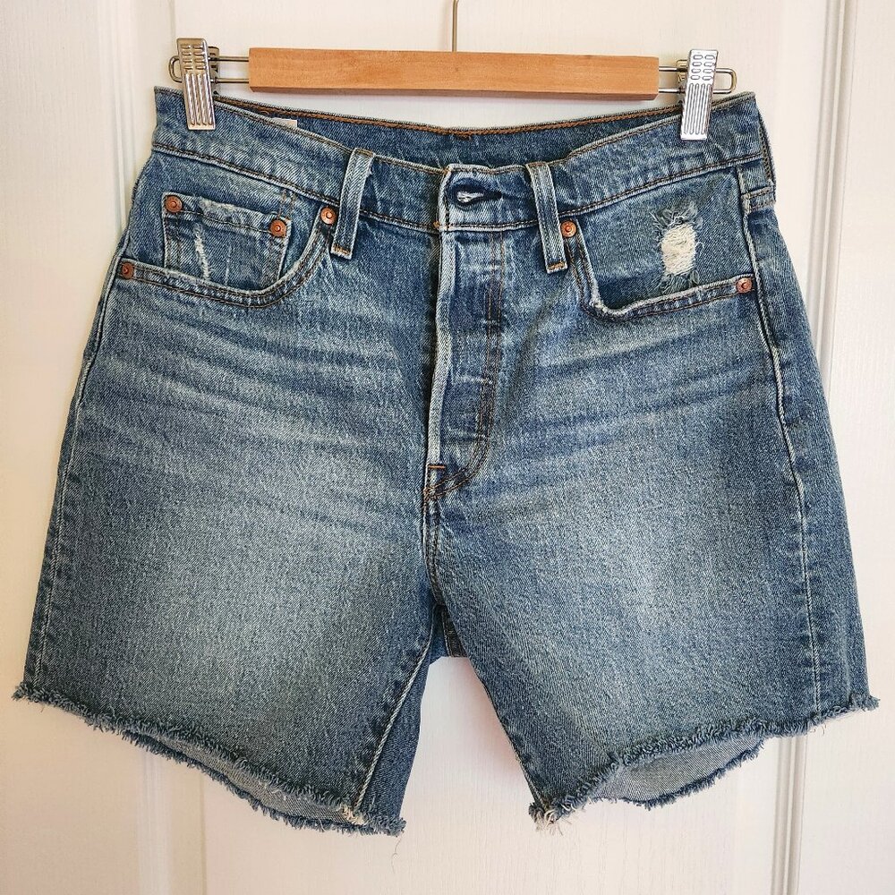 Levi's 501 Mid Thigh Shorts - Picture 1 of 3